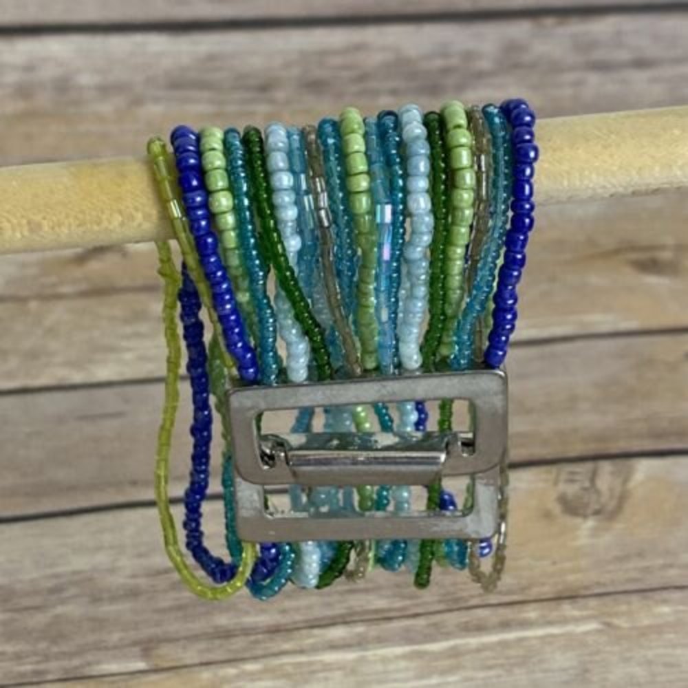 Beaded Womens Bracelet Blue Greens Silver Clasp Stretchy 7 1/2"
